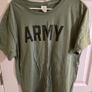 Green Army Tshirt XL